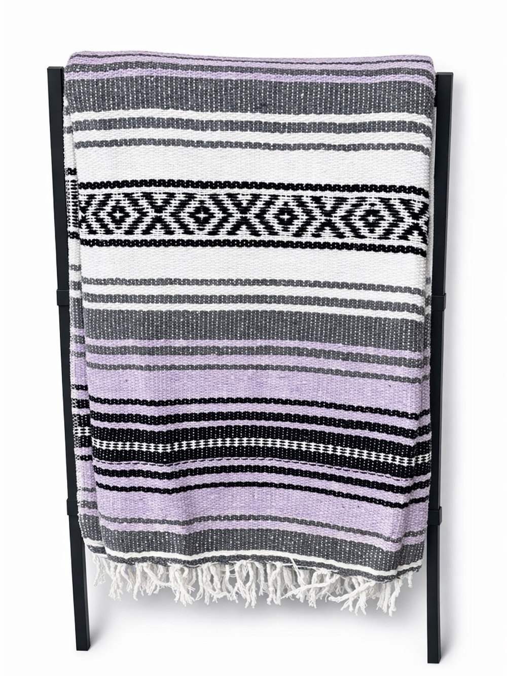 NWOT Lt Purple Handwoven Mexican Fringed Serape Perfect Camping or Yoga Blanket